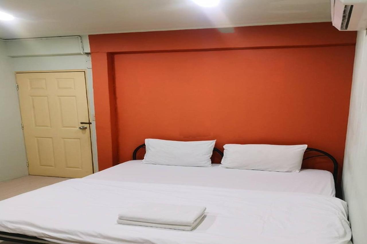 Freesia Saladaeng Silom Apartments Bangkok Zewnętrze zdjęcie