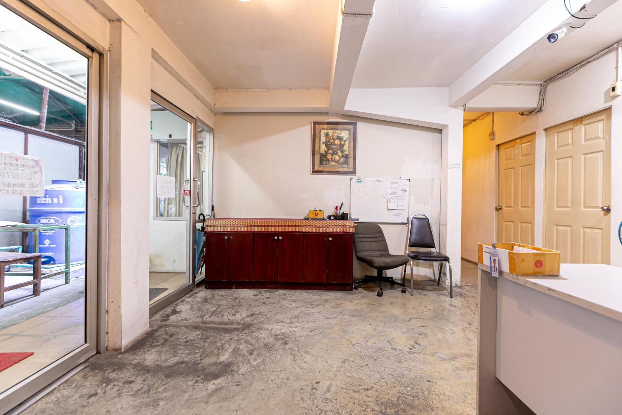 Freesia Saladaeng Silom Apartments Bangkok Zewnętrze zdjęcie