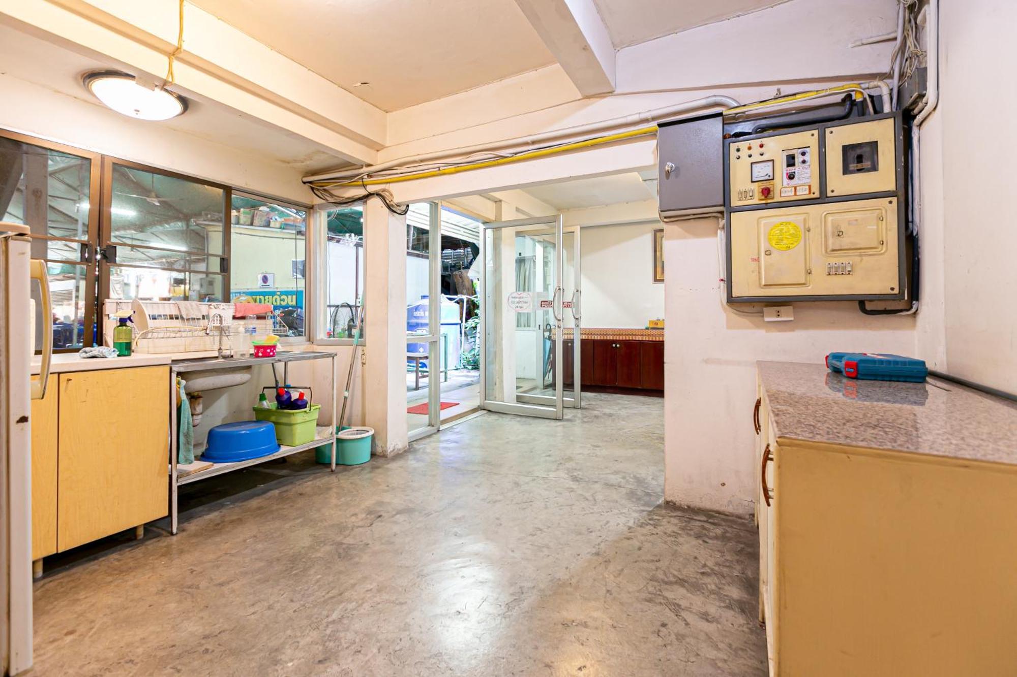 Freesia Saladaeng Silom Apartments Bangkok Zewnętrze zdjęcie