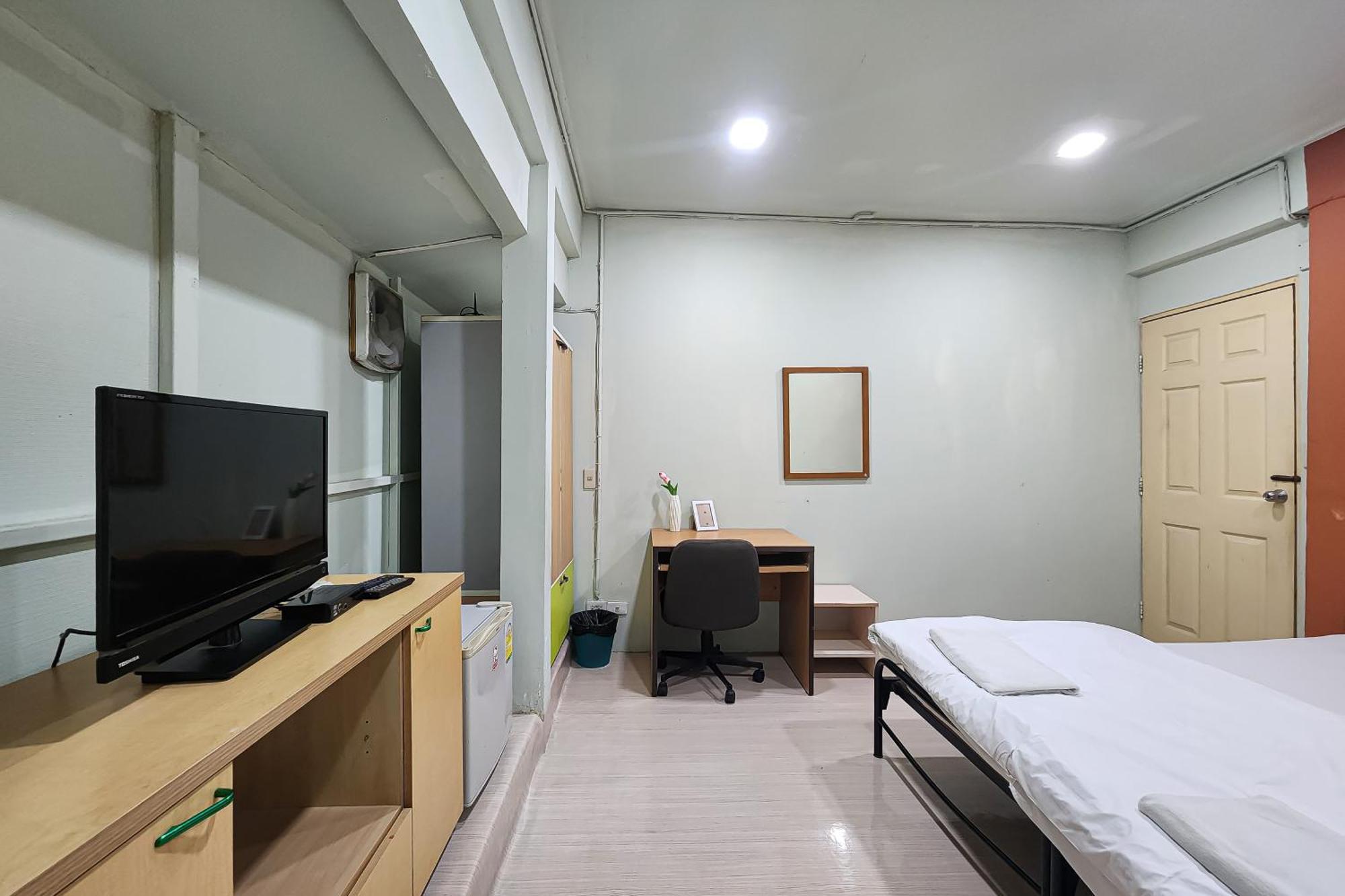Freesia Saladaeng Silom Apartments Bangkok Zewnętrze zdjęcie