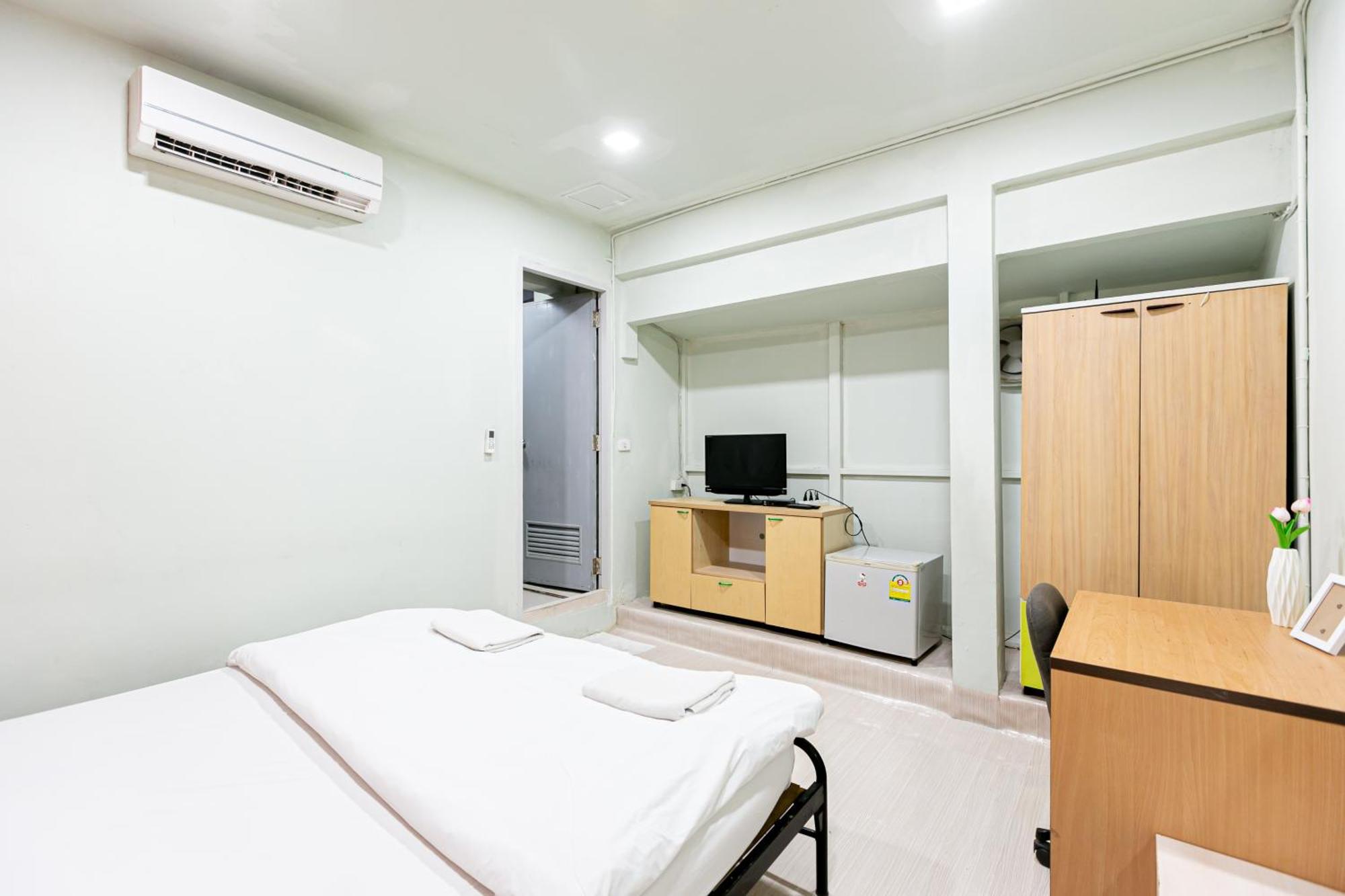 Freesia Saladaeng Silom Apartments Bangkok Zewnętrze zdjęcie