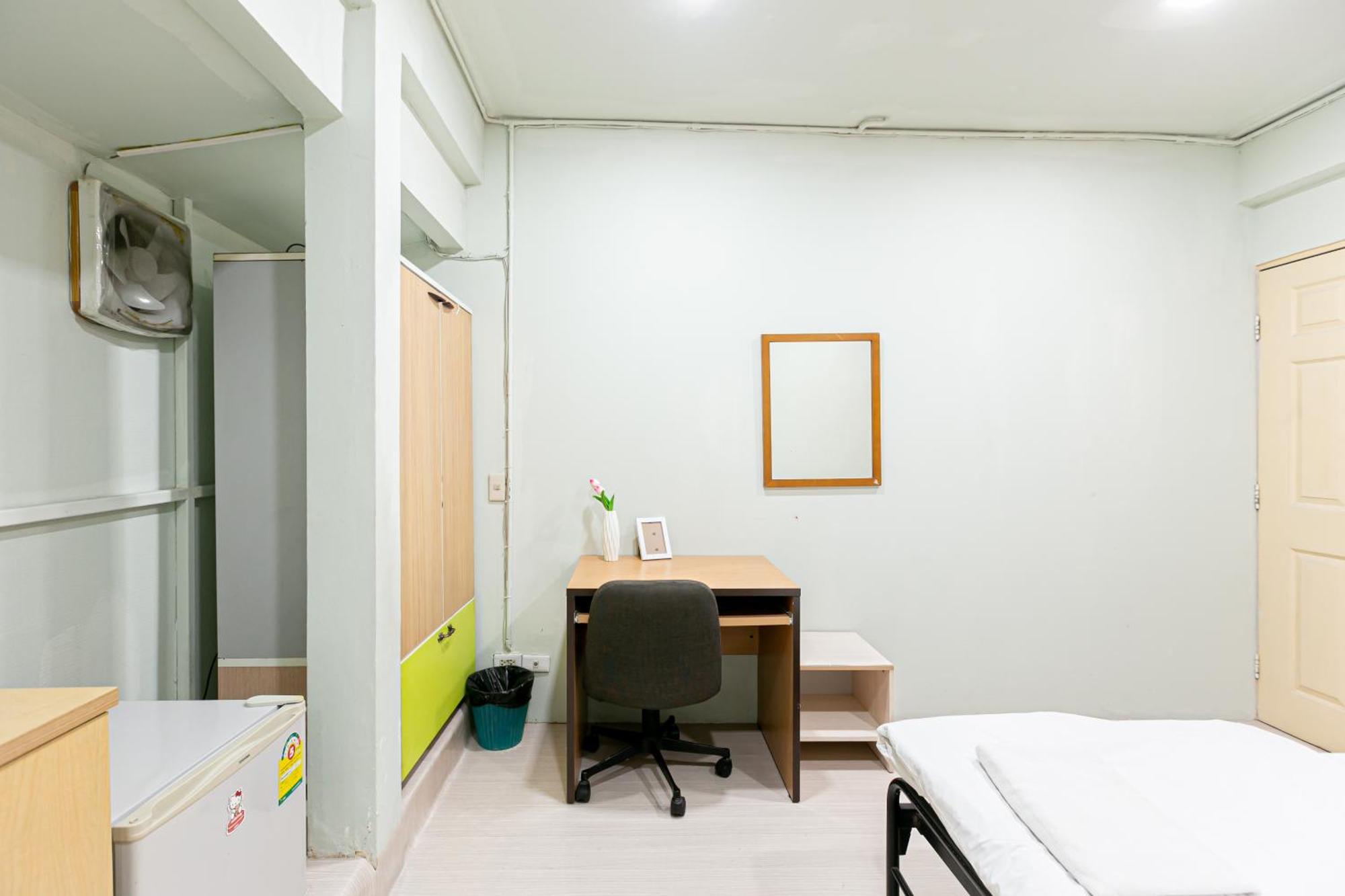 Freesia Saladaeng Silom Apartments Bangkok Zewnętrze zdjęcie