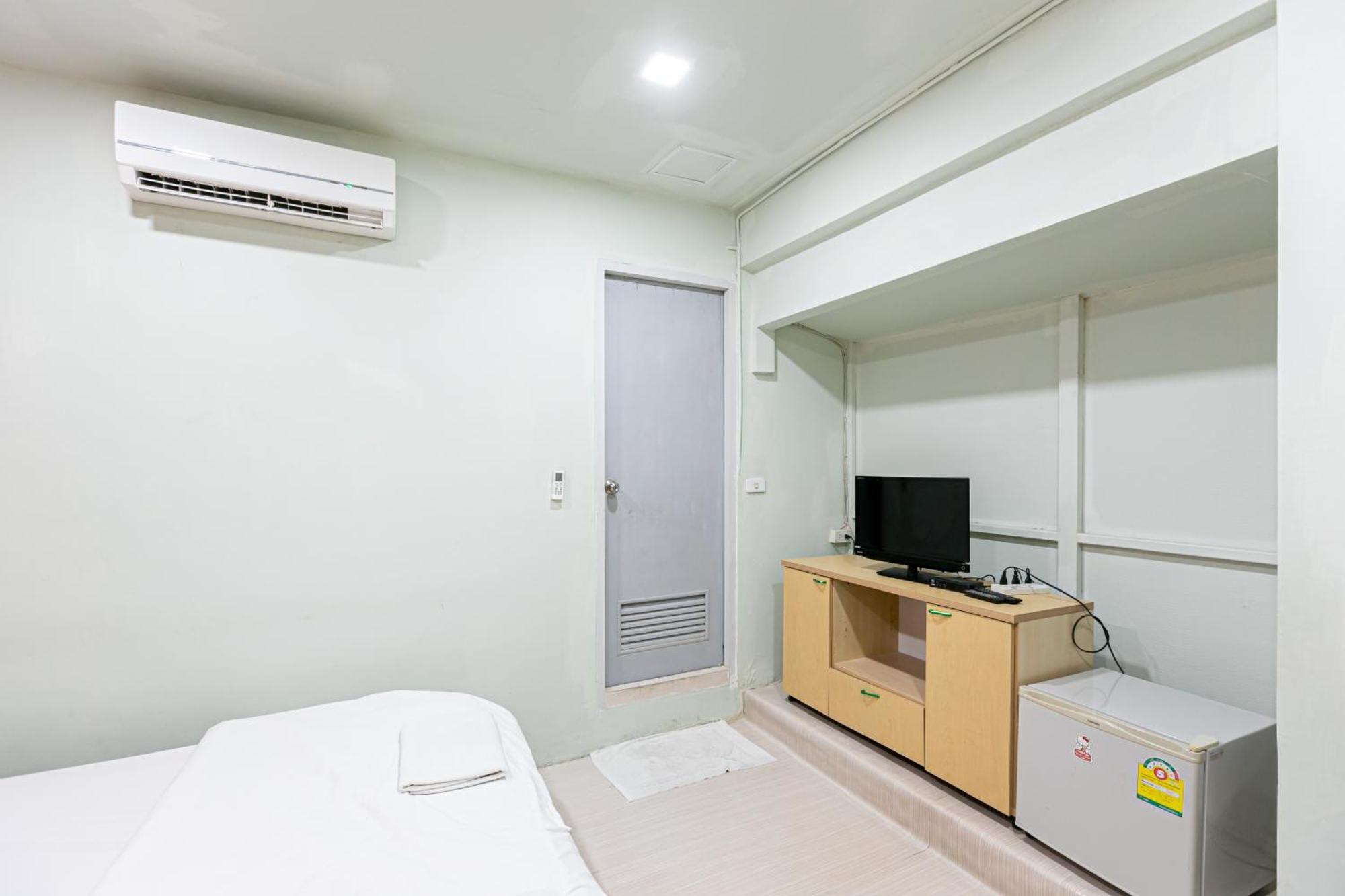 Freesia Saladaeng Silom Apartments Bangkok Zewnętrze zdjęcie