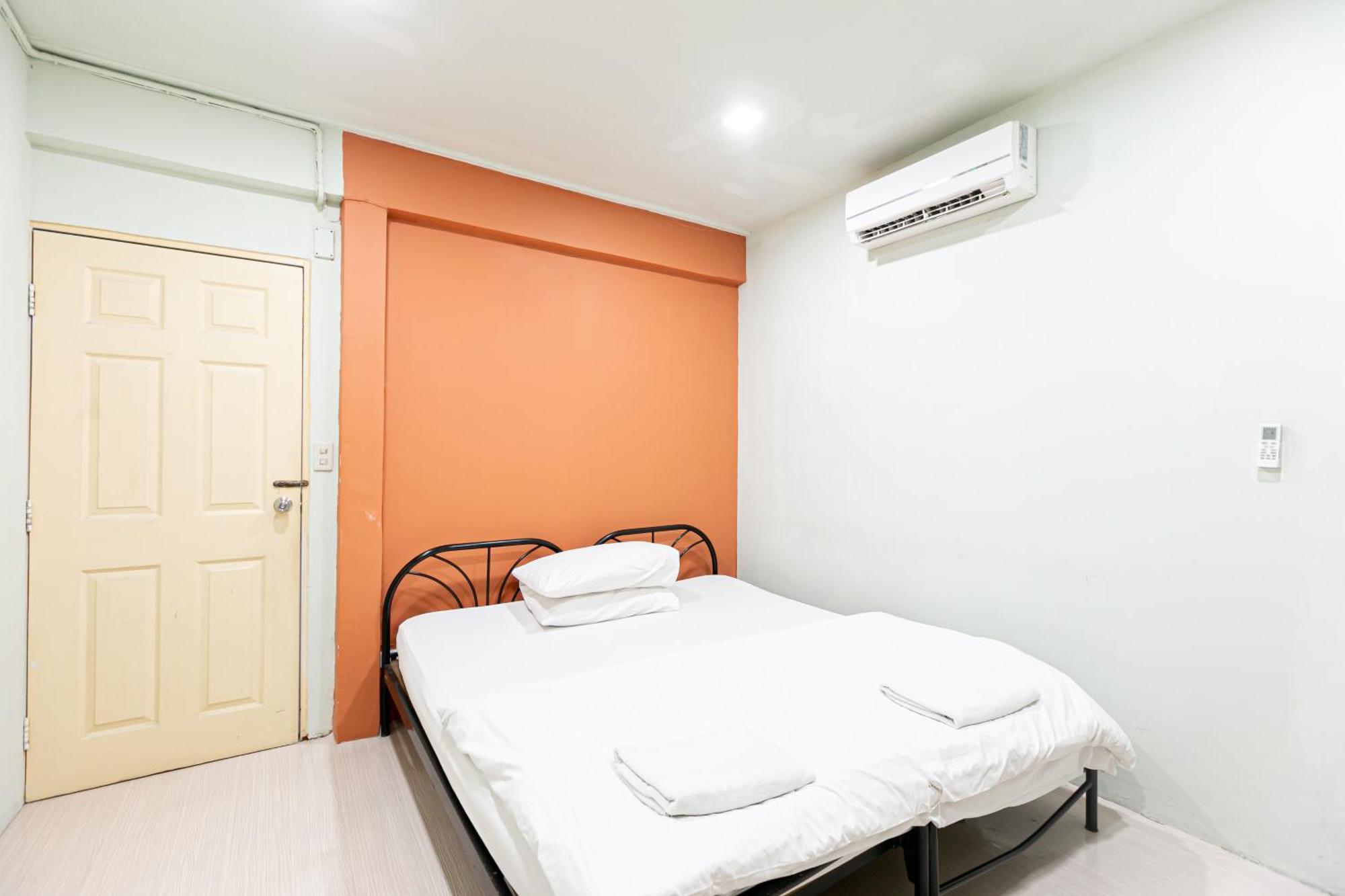 Freesia Saladaeng Silom Apartments Bangkok Zewnętrze zdjęcie